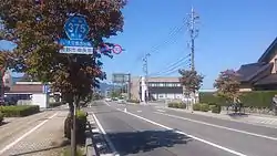 地区西部を走る県道375号