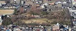 南側の金華山から望む長良公園(2015年12月30日撮影)