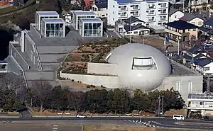 金華山から望む長良川国際会議場(2019年1月13日撮影)