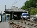 駅構内に設けられた検車区(2008年5月)