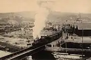 当駅より長崎駅方面に向けて走行する旅客列車（1930年頃）(岡林隆敏『上海航路の時代』より)
