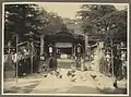大正時代の本殿と境内の鶏
