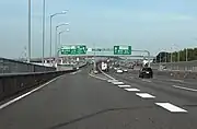 上り本線の側道への分岐路