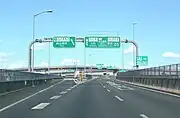 上り線側道流入後、名高速、名二環、名古屋南ICの順に分岐路が次々と現れる