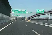 下り本線の側道への分岐路