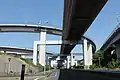 起点の名古屋南JCT。名古屋高速3号大高線と伊勢湾岸自動車道と接続。