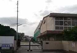 田幡城の址に建つ名古屋市立金城小学校(2013年9月)