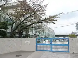 名古屋市立楠西小学校（2015年4月）