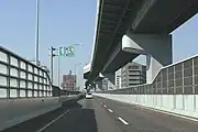 段違い式二層区間(北行き)。