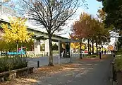 沿道との一体化も図られた