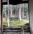 門より