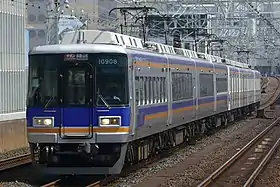 南海本線を走行する「サザン」