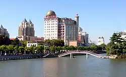 市街地を流れる濠河