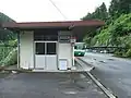 奈良交通移管後の専用道城戸バス停（2008年6月撮影）