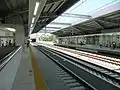 駅ホームより印旛日本医大方面を望む(2010年7月17日)