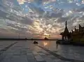 夕日の広場