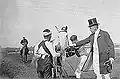 根岸競馬場内での調教の様子（1908年）