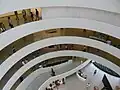 ソロモン・R・グッゲンハイム美術館の螺旋階段式展示空間
