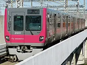 2000系01編成（加茂宮駅）