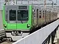 グリーン塗装の03編成