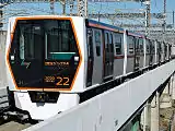 ブライトアンバーの22編成（加茂宮駅にて）