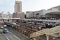 駅前と高架広場