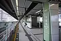 牛頭角駅ホーム