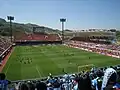 アウェイエンドからホームエンドを見る（2009年撮影）