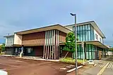 新津図書館