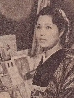 清川 虹子