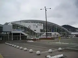 域内にあるJR二戸駅駅舎。
