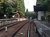 ホーム(2014年7月、構内踏切から)