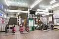 東口改札（2021年9月）