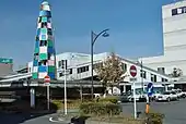 東口