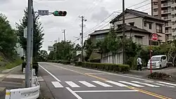 西茨町信号(押しボタン式)