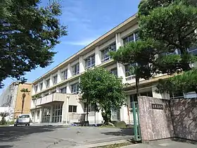 西尾市立鶴城小学校