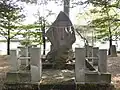 「至誠奉公」碑