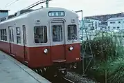 ク6641977年 - 80年にかけて実施された方向幕自動化改造では、初期の施工車には前照灯2灯のみ（尾灯は標識灯と共通タイプ）という改造もされたが、短期間のみの存在で、前照灯・尾灯が一体型の姿に再改造されている。700形もいったんはこの姿になっている。（日時不詳、西鉄小郡駅にて）