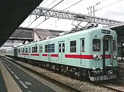 600形