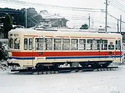 かつて保存されていた元西鉄北九州線600形621号（2003年1月、後に移設）