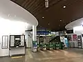 西口改札（2020年2月）