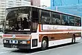スーパーロイヤル社番6585/北九州22か 2397（日産ディーゼルU-RA520TBN）写真は西鉄観光バス移管前のもの
