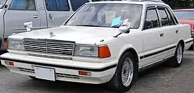セダン V30E ブロアム（前期型）