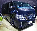 2019年8月改良型バン プレミアムGX アーバンクロム東京オートサロン2020出展車