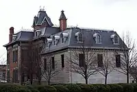 ハミルトン郡歴史博物館。右はチャールズ・マンソンが収監されていた居房。