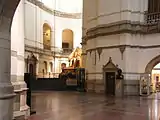 博物館の玄関ホール