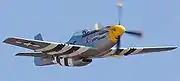 P-51の主翼に描かれた欧州戦線用のインベイジョンストライプ
