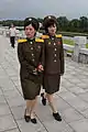 保安員の上尉（右）と大尉（左）（2010年9月）