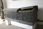北魏の石棺（河南博物館展示品）。