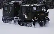 雪上移動中のノルウェー陸軍のBv.206